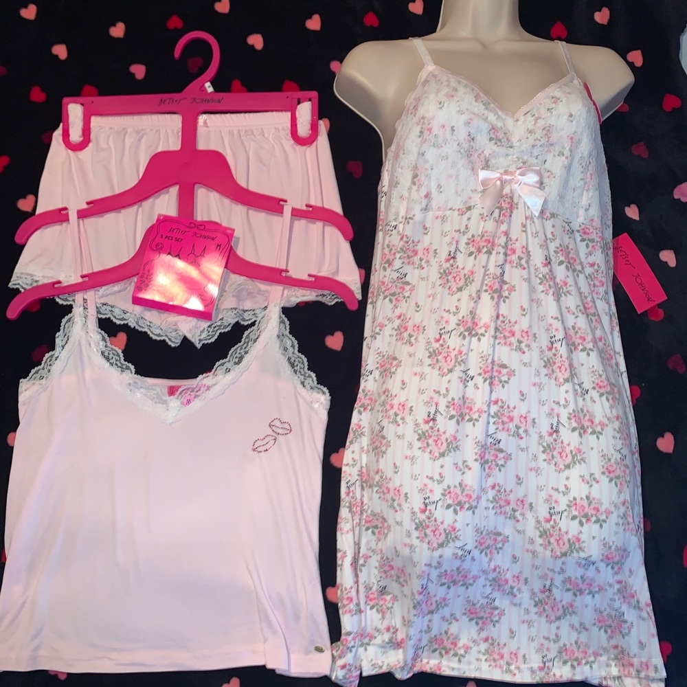 BetseyPink John’s Floral Nightgown and Cami Set